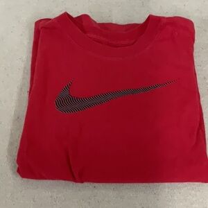 EUC boys short sleeve Nike t-shirt